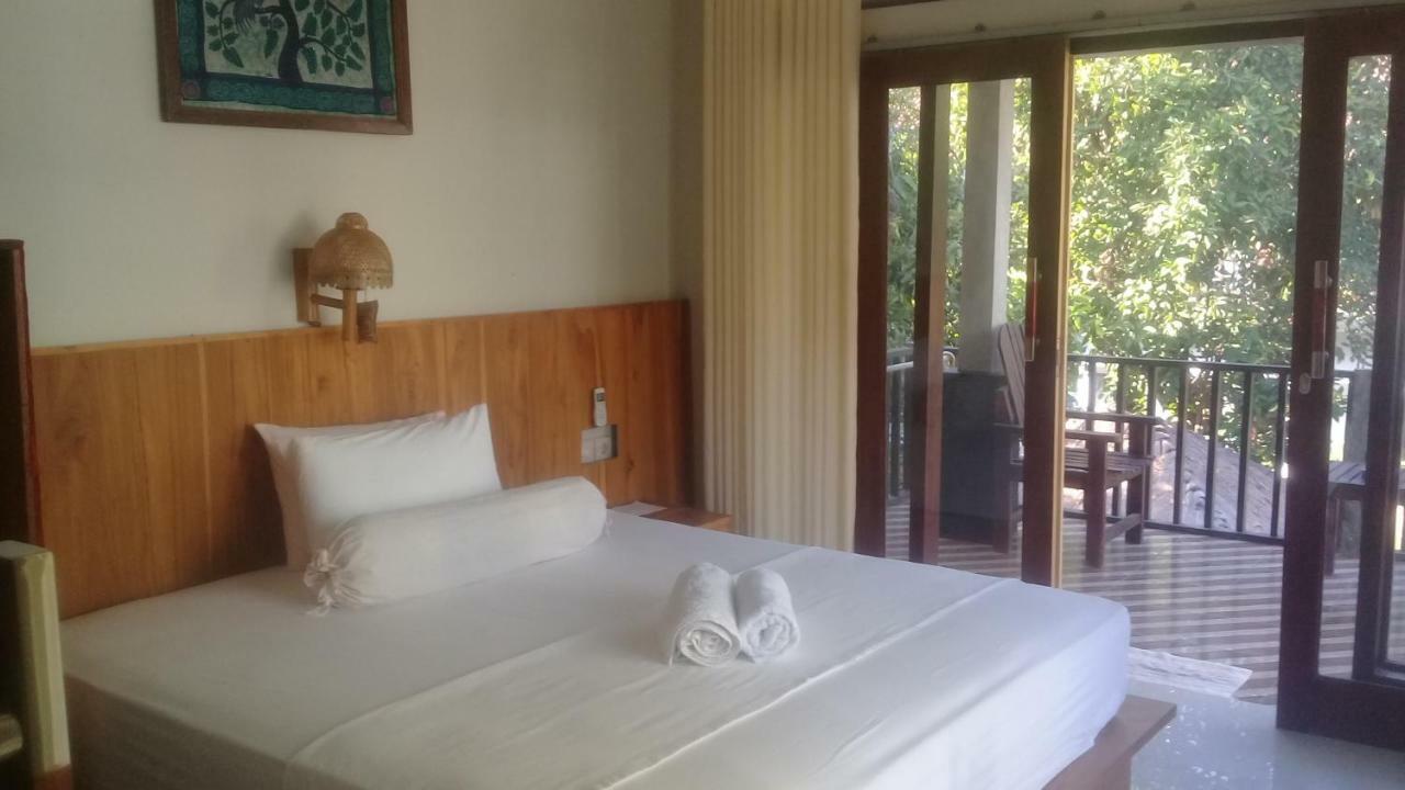 Kri Homestay Kuta  Exterior photo